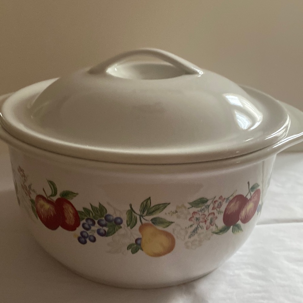Corelle Chutney coordinates stoneware casserole with lid